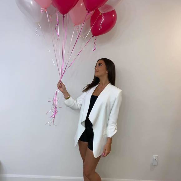 Meet your Posher, Gabriela - Picture 1 of 1